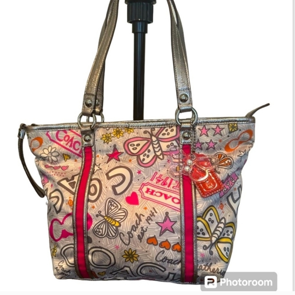 EUC Coach Poppy Bandana Graffiti Shoulder Bag